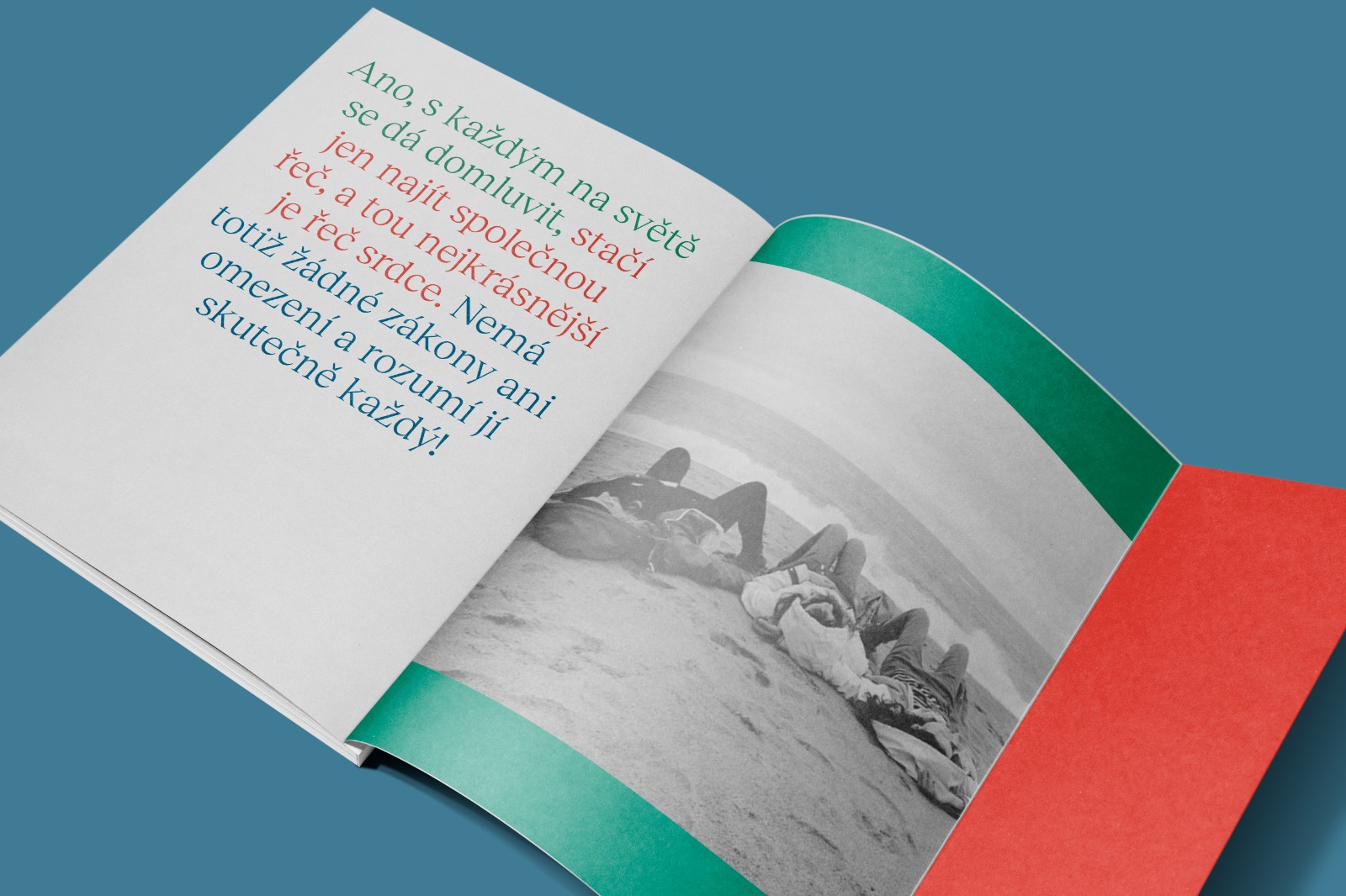 Jupí, dnes je to týden, co jsme se s bušícími srdci přidaly na Hithit! “Co když to vůbec nikoho nebude zajímat?” Jelo nám hlavou. A máme vybranou víc jak třetinu požadované částky! ! Vy, kdo jste nám přispěli netušíte, že krom finanční podpory na tisk jste darovali mnohem víc. Váš zájem, vaše sympatie, vaše uznání. A to se nedá koupit ani vynutit Je to další dar, který jsme od vás dostaly nádavkem! Děkujeme!​