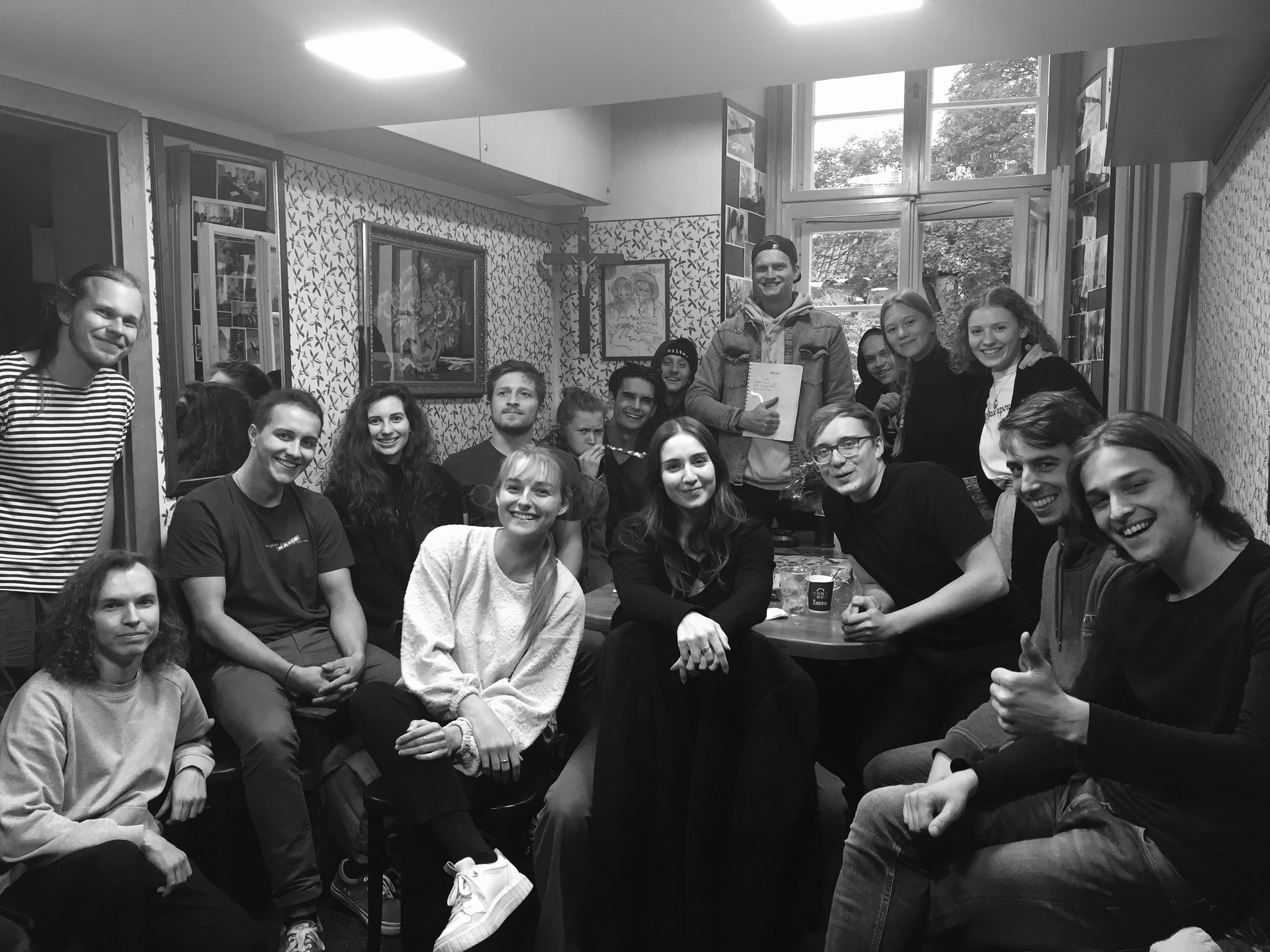 To jsme my, kampakáři. Ten scenář, co má Kristian v ruce, ještě není Don Juan, ale doufáme, že brzy bude!  