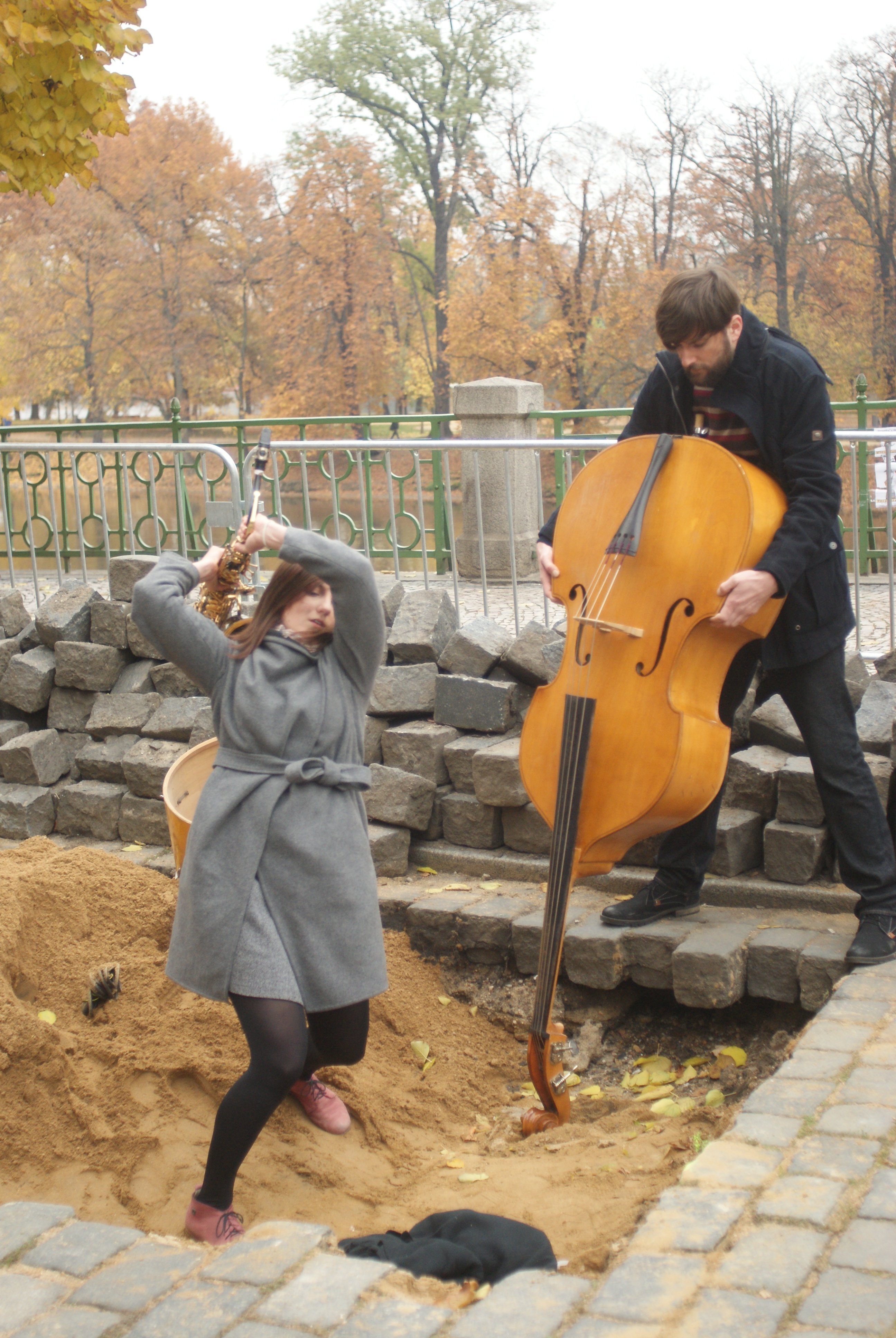 JIŽ PRVNÍ DEN KOPEME ZA HUDBU