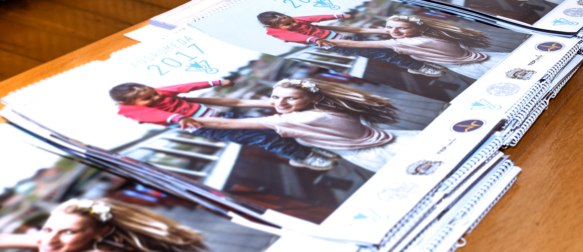 Jako odměnu za darovaných 200 Kč získáte kalendář Andromedy.