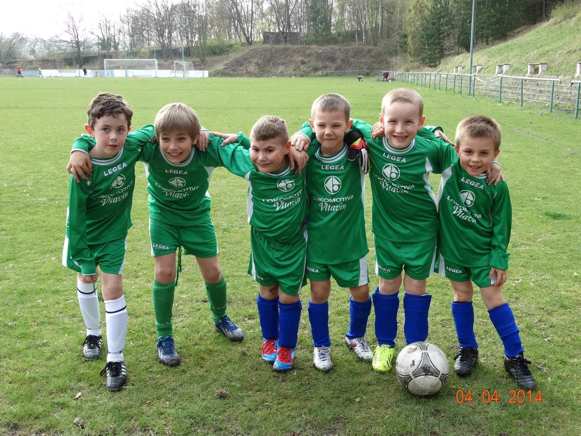 Přípravka Loko Vltavín 4.4. 2014, první zápas.