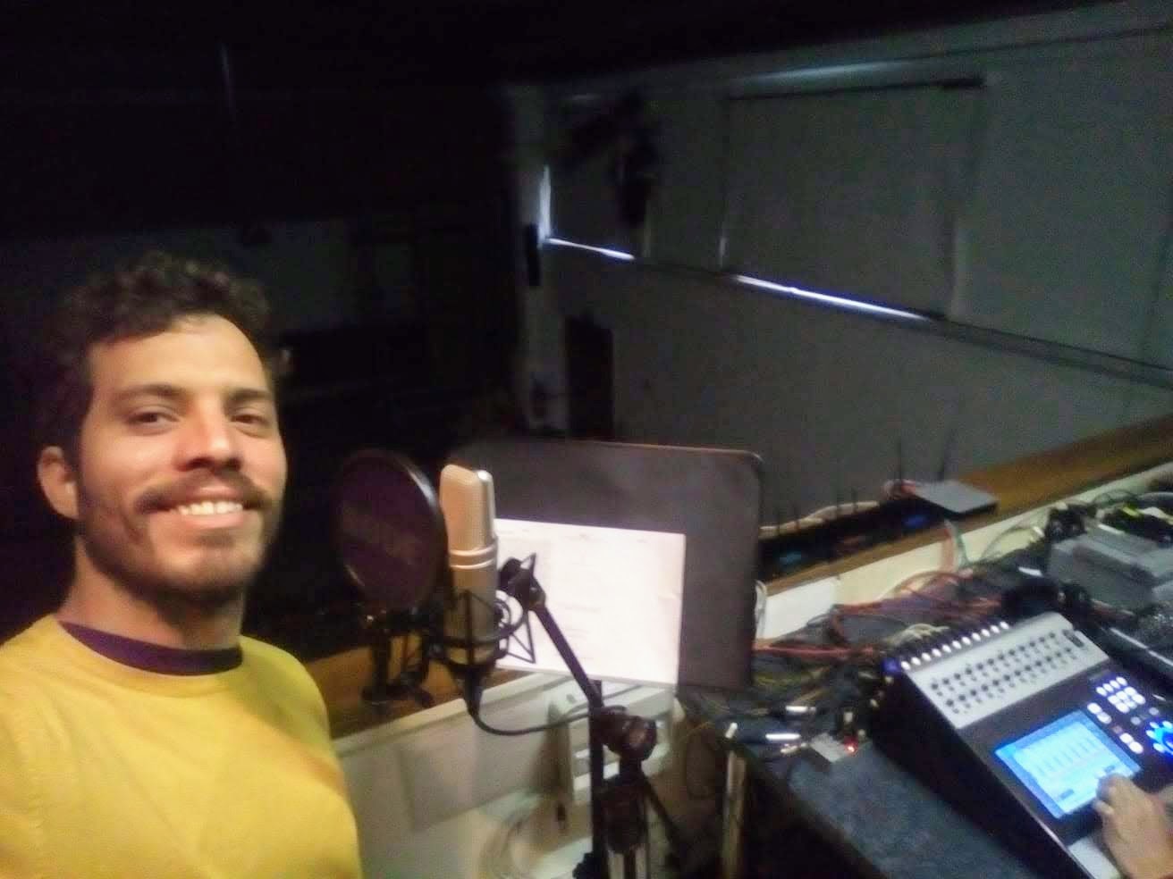 Arnaldo Galban v nahrávacím studiu